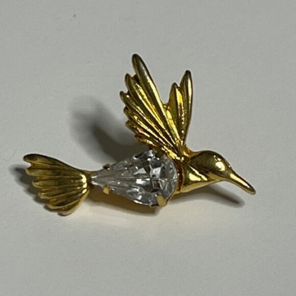 VTG Gold Tone Hummingbird Flying Bird Pear Cut Rhinestone Belly Lapel Hat Pin - Picture 1 of 10